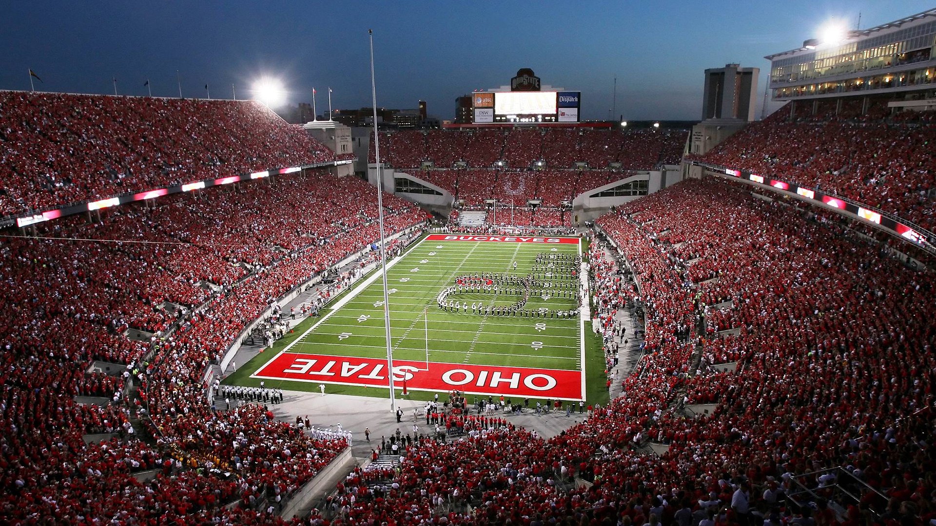 中甲联赛优化夜场赛事灯光系统提升视听体验